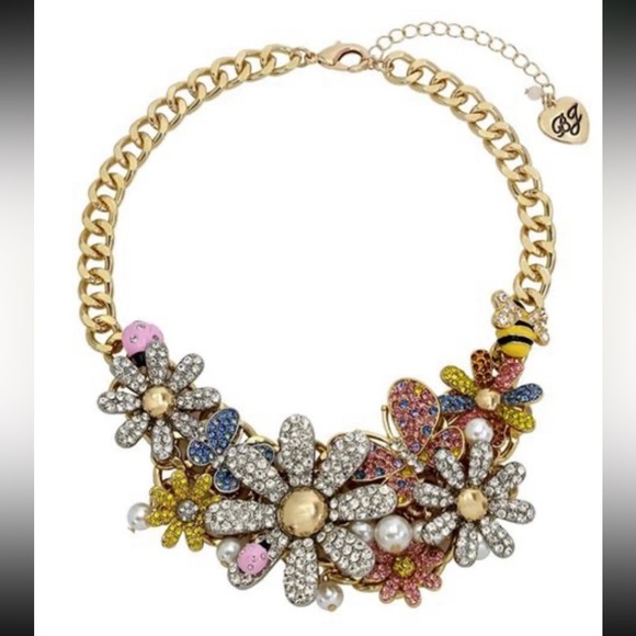 BETSEY JOHNSON Ooh a Daisy Bib Collar Flower Floral Daisy Statement Necklace NWT - Picture 1 of 12